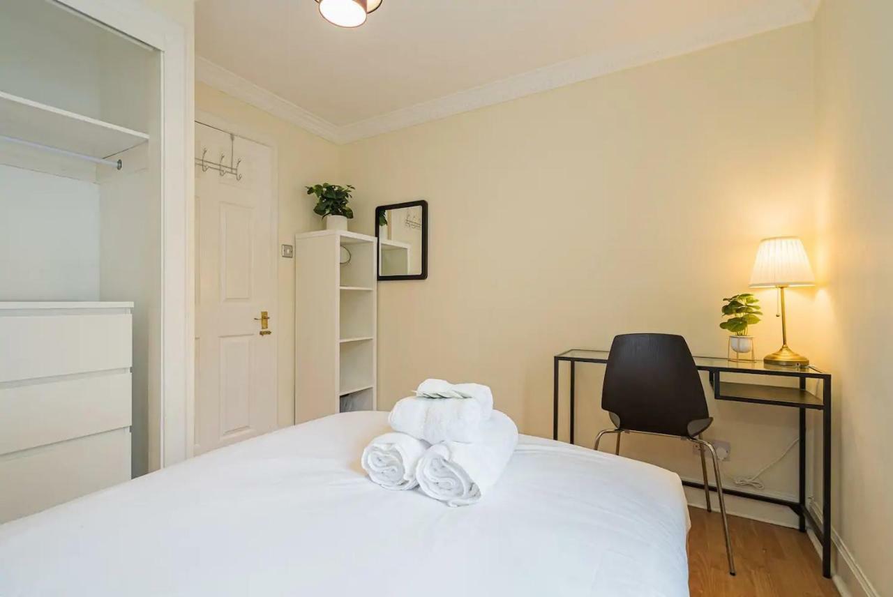 2Br Grassmarket Apartment With Castle View エディンバラ エクステリア 写真