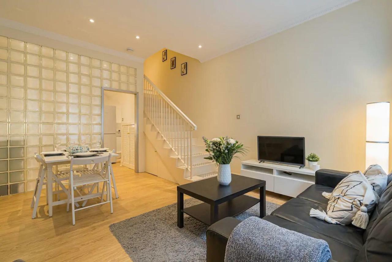2Br Grassmarket Apartment With Castle View エディンバラ エクステリア 写真