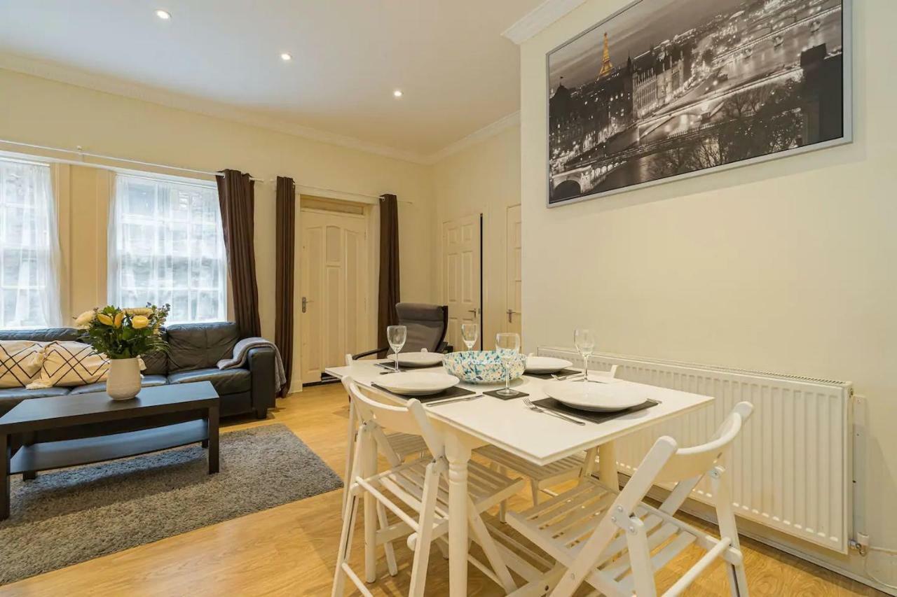 2Br Grassmarket Apartment With Castle View エディンバラ エクステリア 写真
