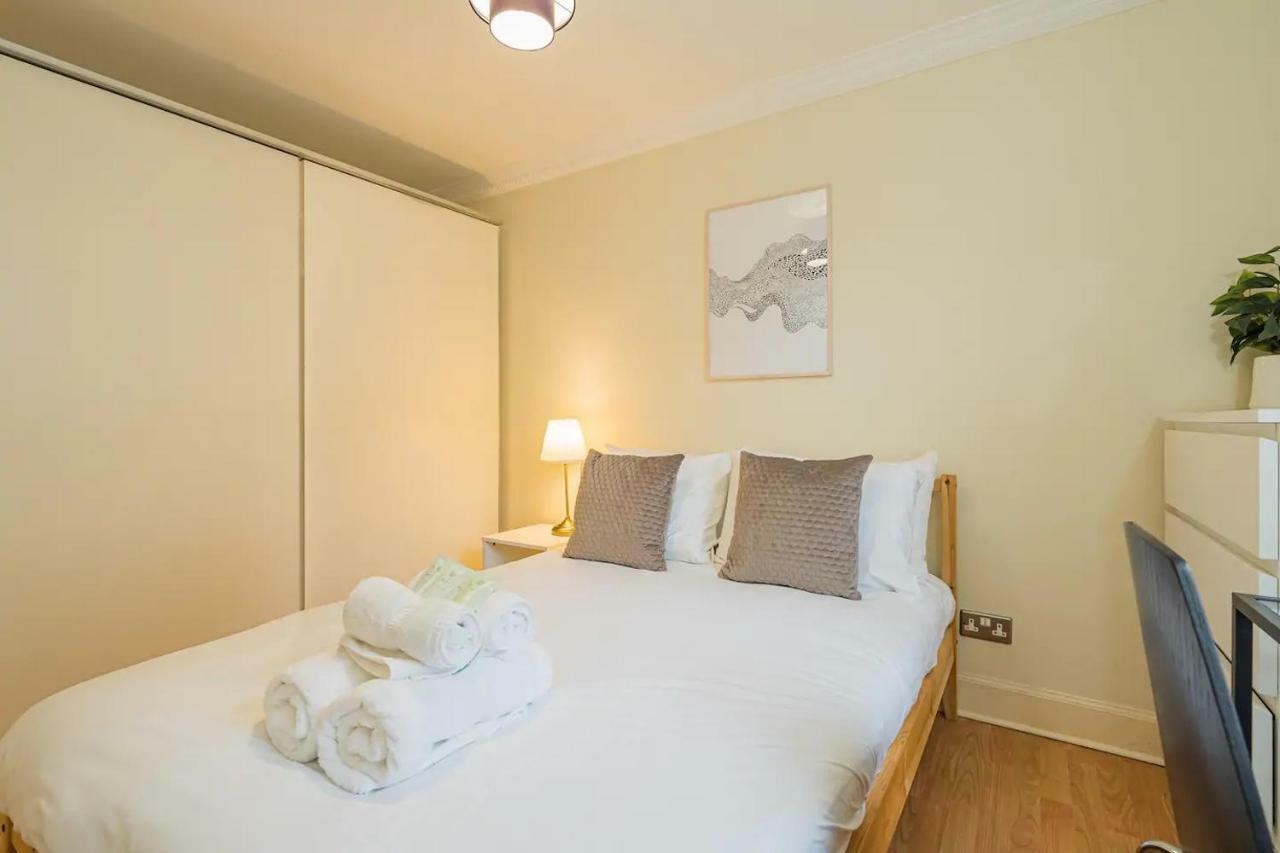 2Br Grassmarket Apartment With Castle View エディンバラ エクステリア 写真